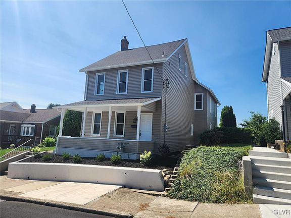 2nd image of 552 Washington Ave