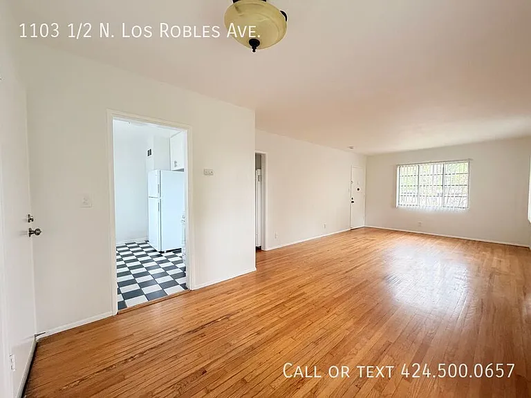 1103 1/2 N Los Robles Ave — Photo 2