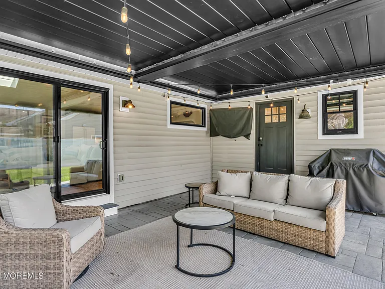 2411 Fairview Dr — Photo 26