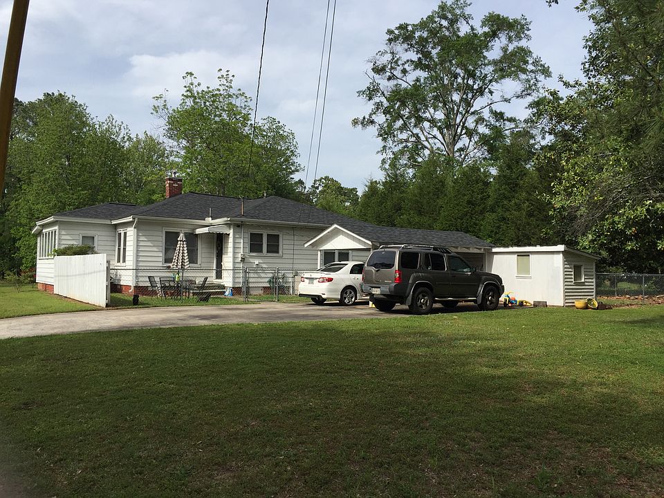 2nd image of 223 Columbia Ave