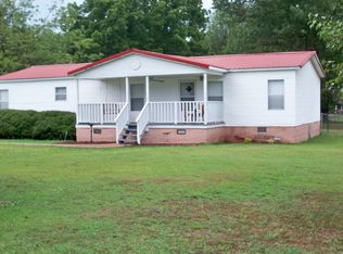 15 Horn Rd, Wildersville, TN 38388