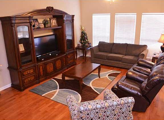 5th image of 5007 Heritage Dr