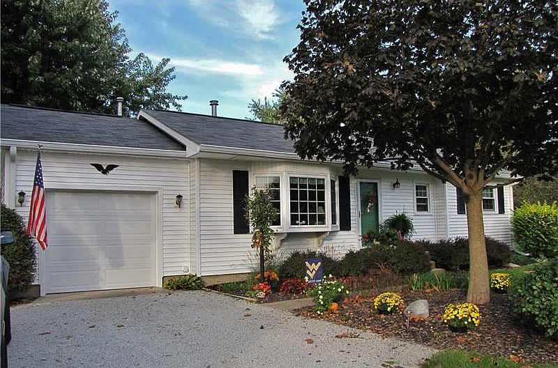 1st image of 1014 W Tulip Ln