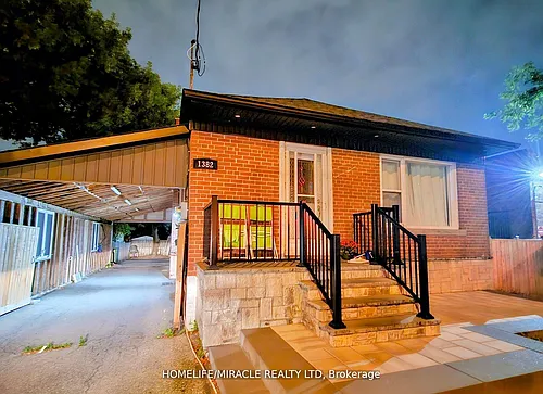 1382 Warden Ave #MAIN Photo 1