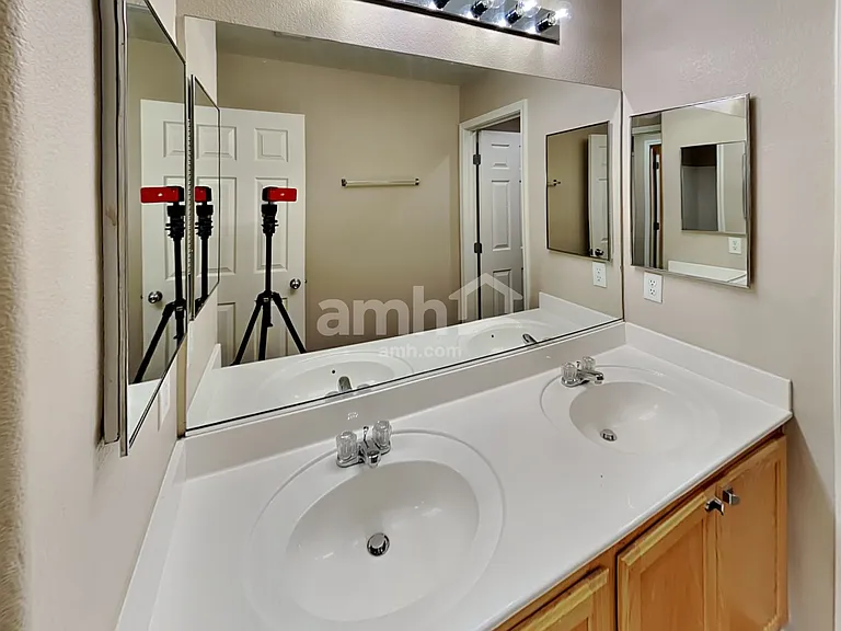 10357 Cherokee Corner Ave — Photo 20