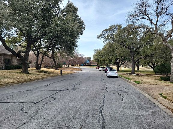 5th image of 4321 Misty Meadow Dr