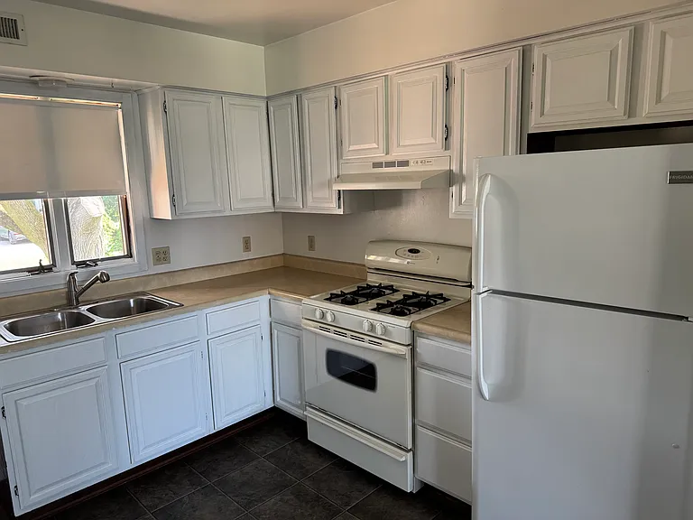 309-311 W Morgan Ave — Photo 13