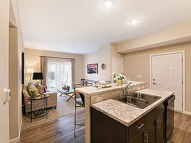 Residence at Cook's Pointe — Photo 9