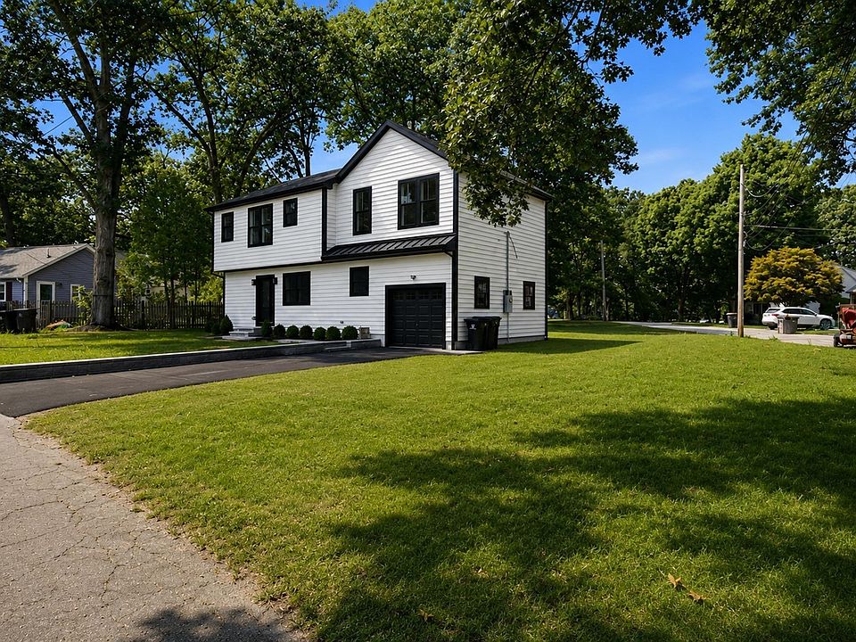 1st image of 61 McAlee Ave