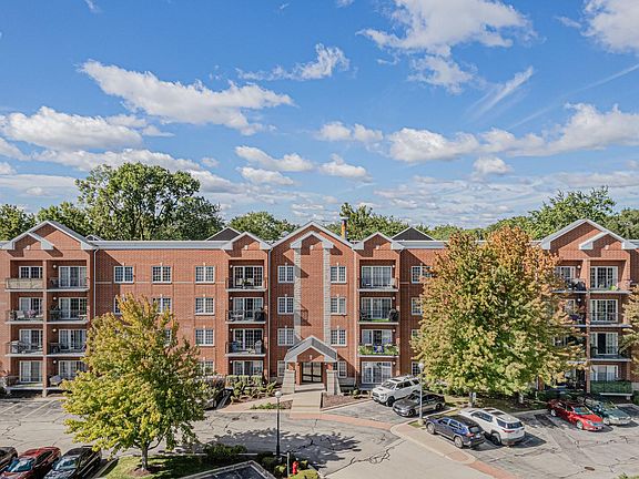 3rd image of 3501 Wellington Ct Unit 309