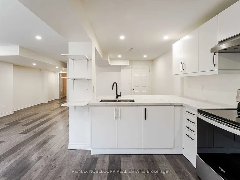 71 Pierre Berton Blvd — Photo 19