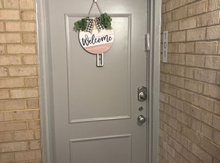 8 Monroe St APT 101, Rockville, MD 20850