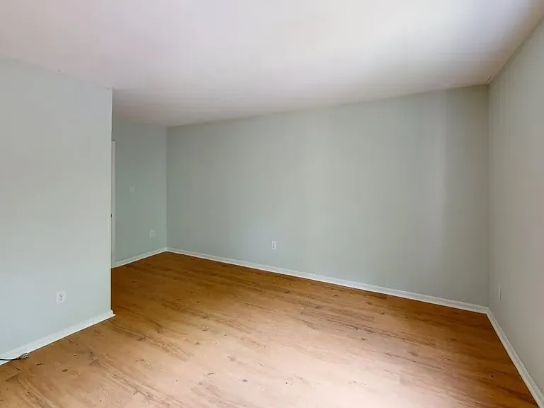 154 Brandywine Ct — Photo 10