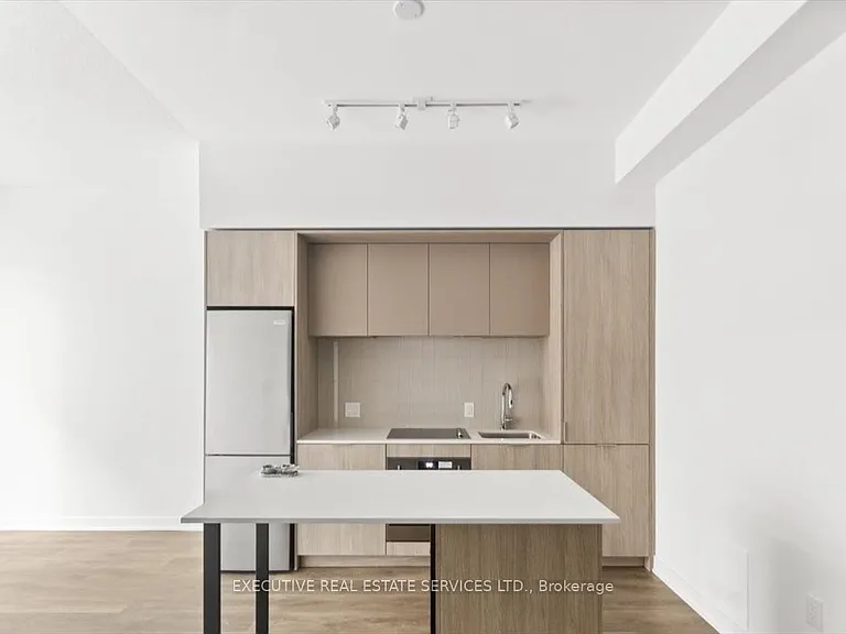 35 Tubman Ave #413 — Photo 15