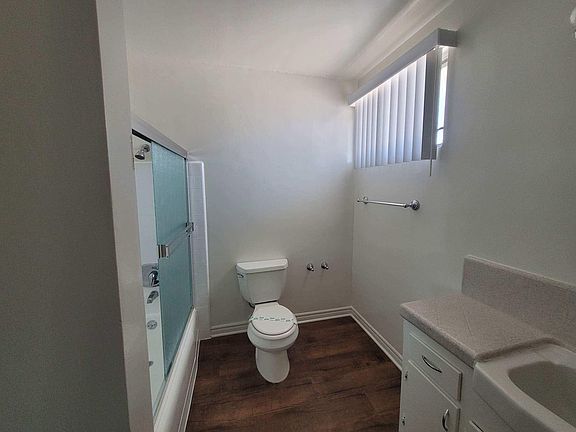 5th image of 4310 Walnut St #F