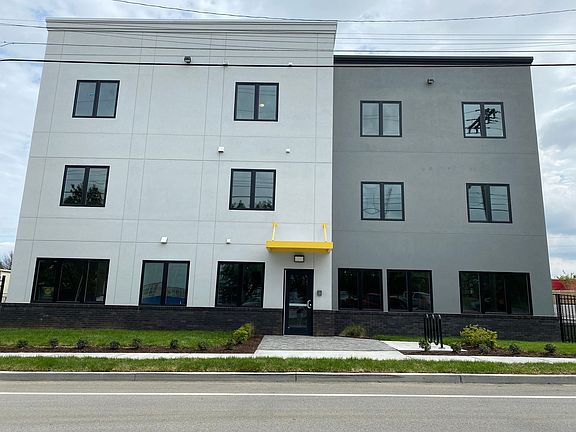 3rd image of 491 W 26th St #25-310