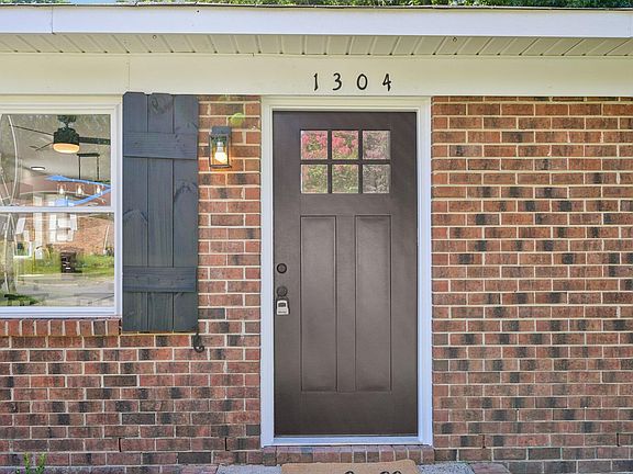 5th image of 1304 Tralea Dr