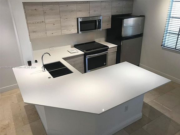 2nd image of 2941 NE 185th St APT 1310