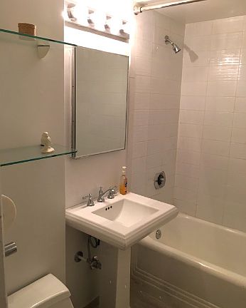 4th image of 350 W 57th St APT 4H