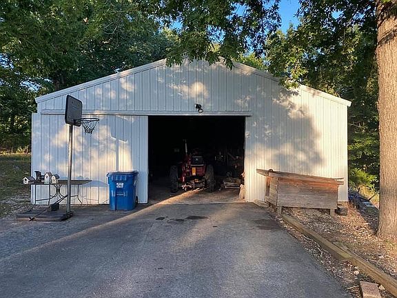 39x50 Pole Barn
