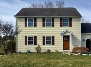 3521 Turnberry Dr, Chambersburg, PA
