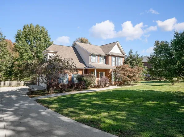 3420 Plantation Dr, Cookeville, TN 38506