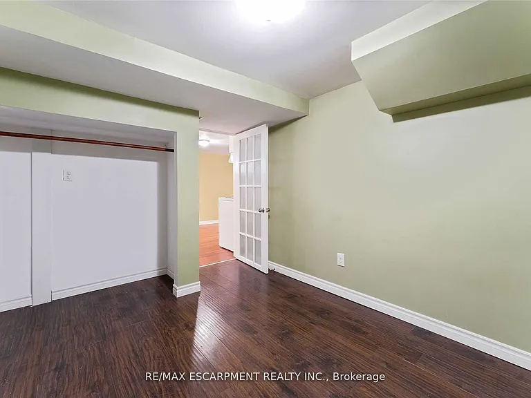 864 Upper Ottawa St #BASEMENT — Photo 7