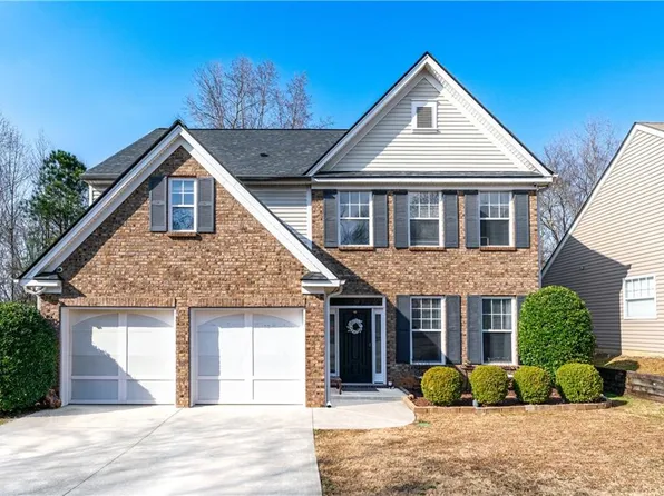 952 Island Cove Ct, Buford, GA 30518