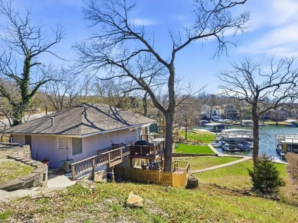40 & 39B Z St, Lees Summit, MO 64086
