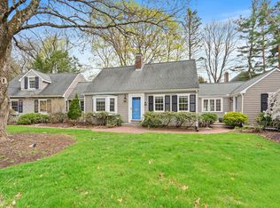 2270 Massachusetts Ave, Lexington, MA 02421