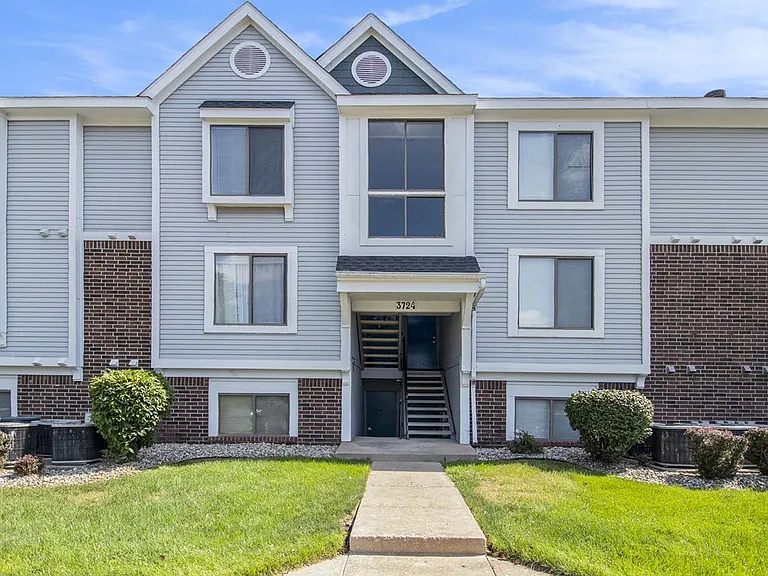 Hurwich Farms Apartments — Photo 34