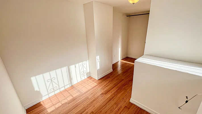 Rented by Brighton Management | media 2