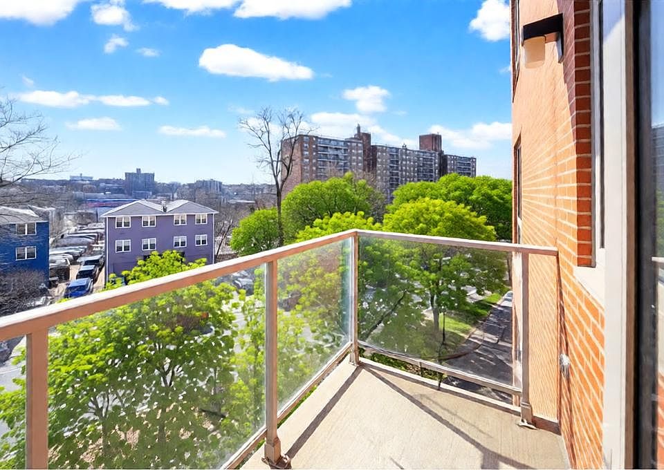 1st image of 3585 Greystone Ave #4C