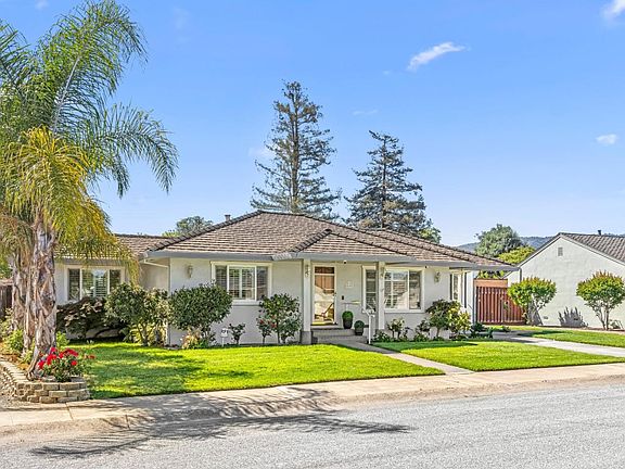 2nd image of 408 La Sierra Way