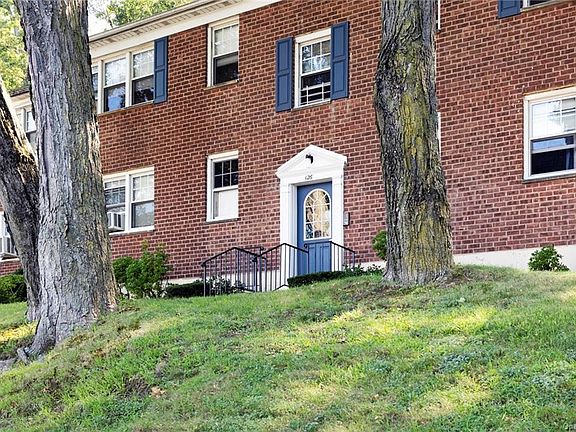 2nd image of 126 Underhill Ave APT 2B