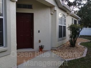 3433 Chapel Creek Cir, Zephyrhills, FL 33544