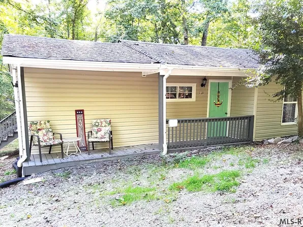 219 Gunpowder Trl, Bracey, VA 23919