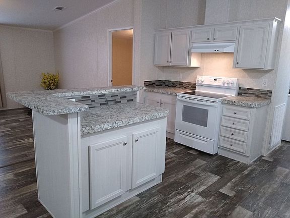 5th image of 119 Sunnybrook Cir N