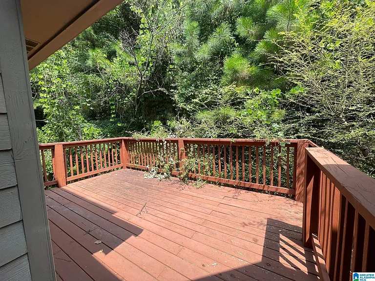 208 Castlehill Dr — Photo 13