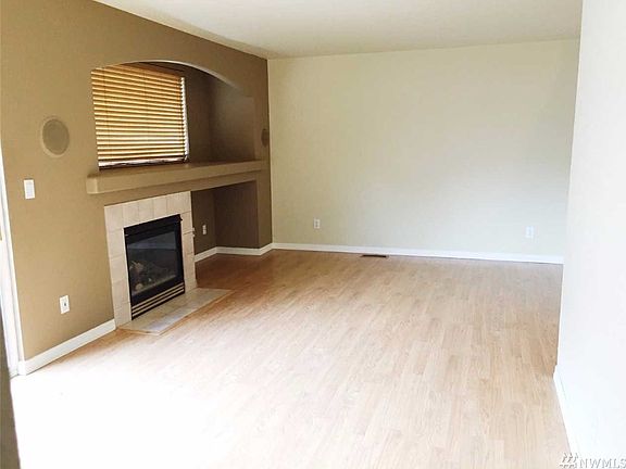 2nd image of 106 97th Ave SE #B
