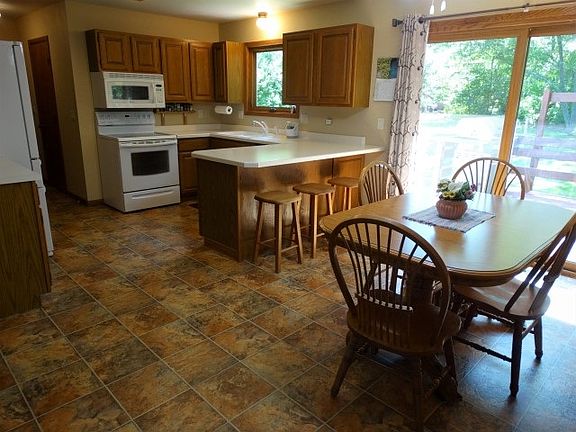 5th image of 1440 Ashwood Dr