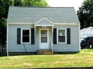 936 Pekin Ave, Creve Coeur, IL