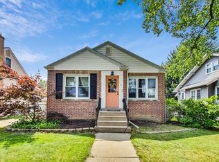 412 N Knight Ave, Park Ridge, IL 60068