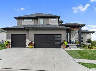 21416 Grover St, Elkhorn, NE 68022