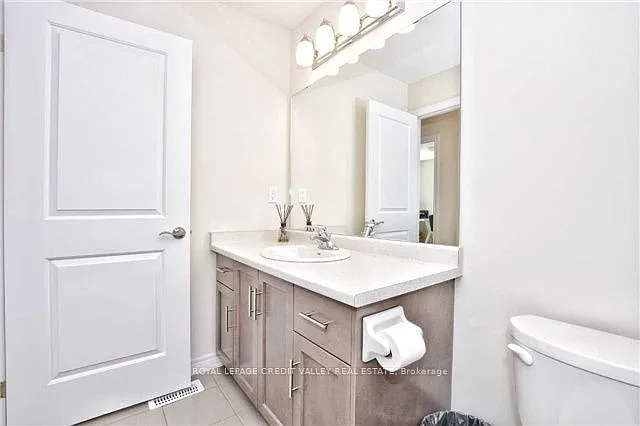 7 Lakelawn Rd #11 — Photo 18