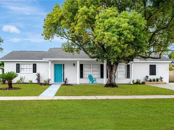 6151 16th St, Zephyrhills, FL 33542