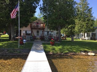 4404 W Temple Rd, Indian River, MI 49749