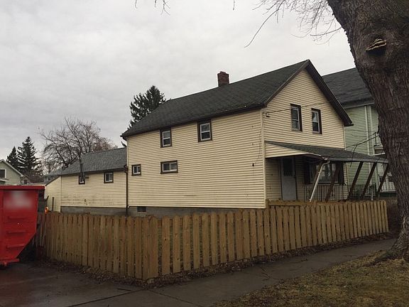 3rd image of 479 Babcock St