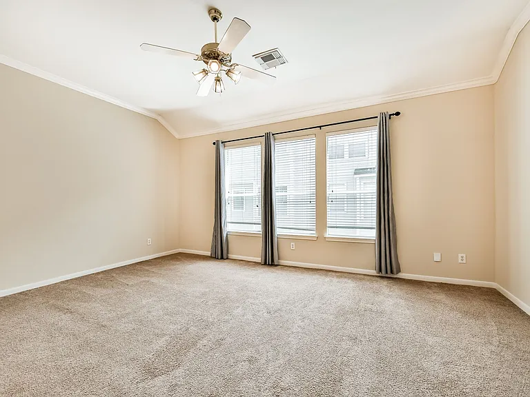 1408 Tuam St — Photo 19