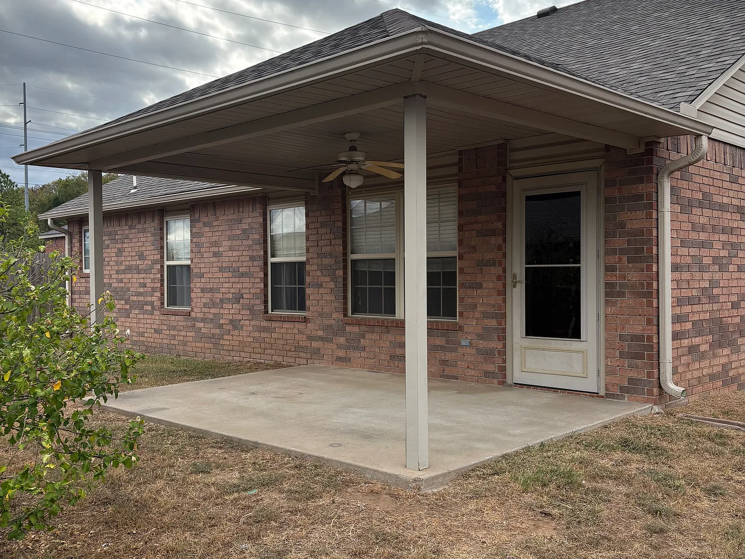 3 bed, 1606 sqft, $1,850 — Photo 3